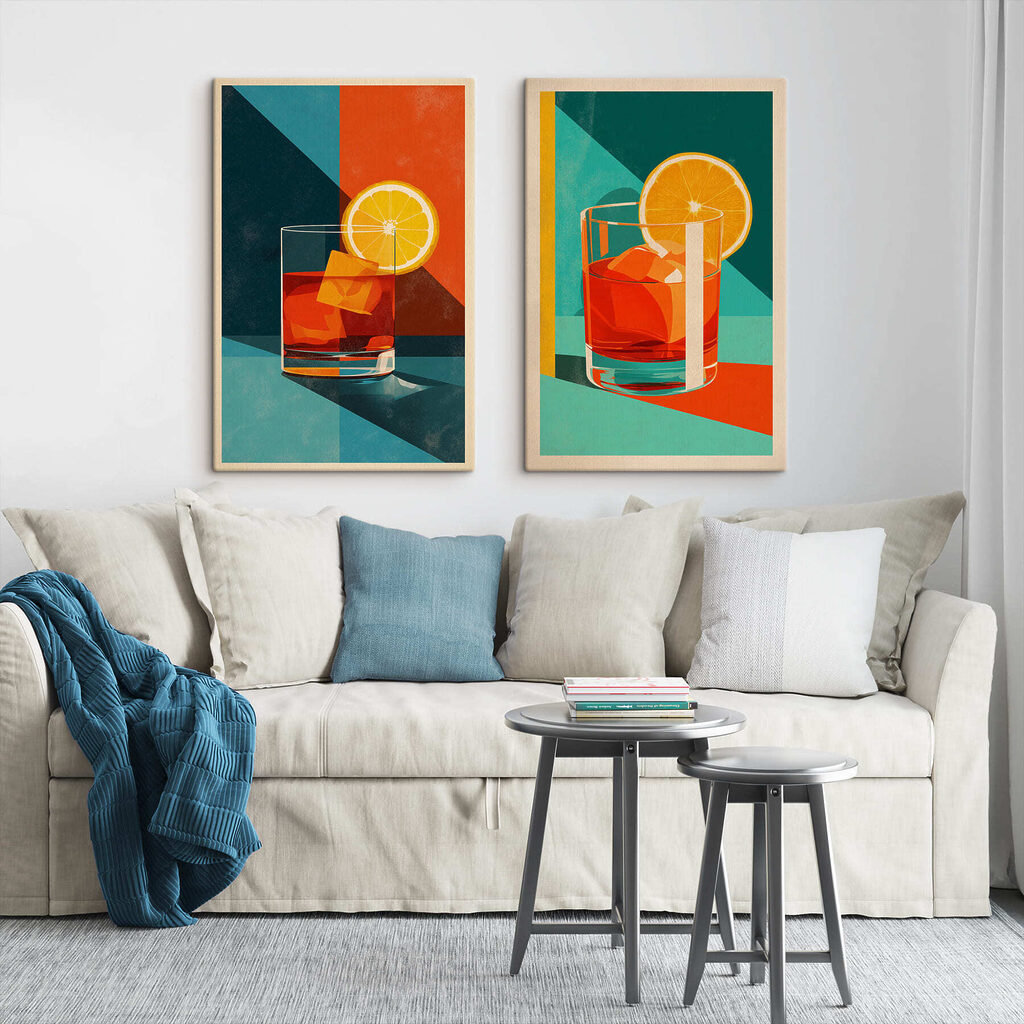 Two images of a drink with ice cubes and a lemon