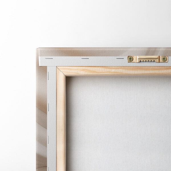 Soft waves of subtle tones